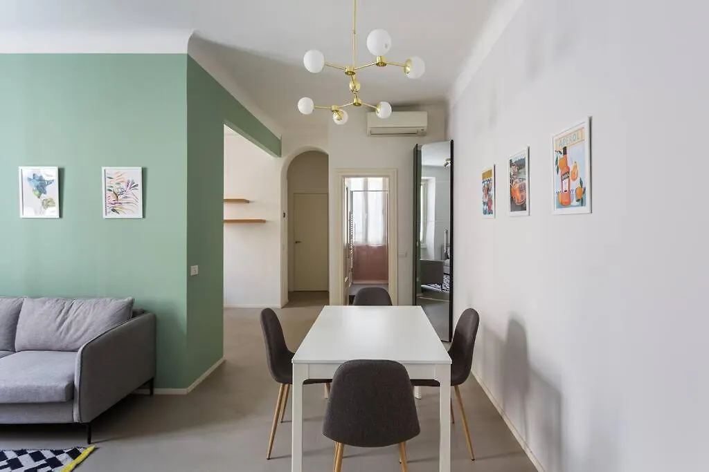 Central And Glamour Home!-1
